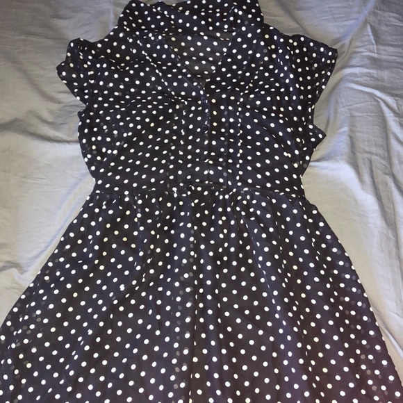 polka dot dress with collar and buttons - Picture 1 of 4